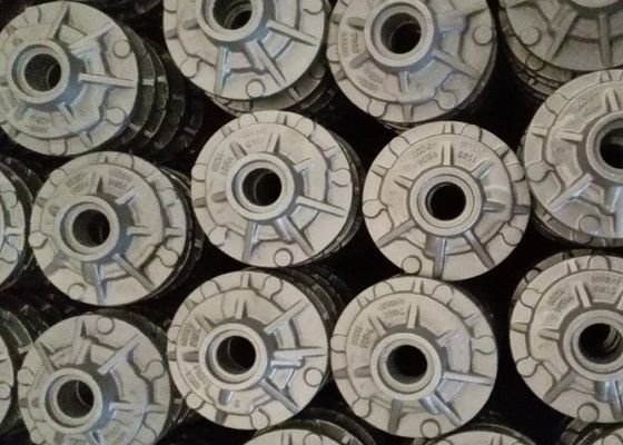 OEM Sand Casting Iron Parts For Forklift Truck Rear Hub Finish Painting Met nauwkeurige afmetingen