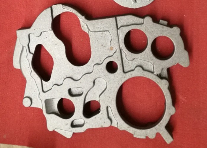 OEM Hoogwaardige Zandgegoten Gietijzeren Deksel met Nauwkeurige Afmetingen en Afwerkingsschildering voor Technische Machines